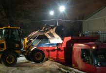 Zeci de utilaje acționează pentru combaterea poleiului și deszăpezire în Galați