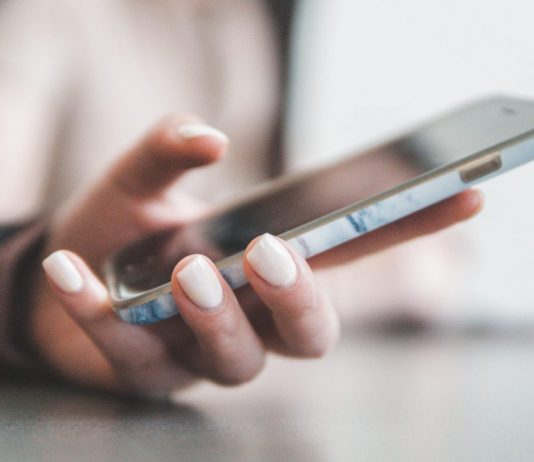 Primăria trimite somații prin sms și e-mail celor cu debite restante, evitând să le blocheze gălățenilor conturile bancare