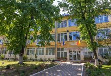 Primăria construiește o bază sportivă pentru elevii Școlii nr. 2 „Constantin Gh. Marinescu”