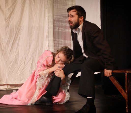 „O noapte furtunoasă” încheie stagiunea la Teatrul Dramatic „Fani Tardini”