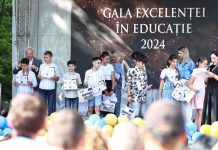 900 de elevi excepționali și profesorii lor au fost premiați la ”Gala Excelenței în Educație” de la Galați (FOTO)