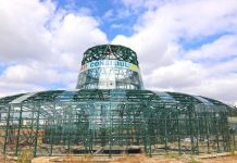 Seră cu plante exotice la Galați