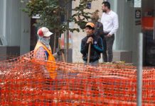 Amenzi de aproximativ 120.000 lei pentru folosirea ilegală a muncitorilor străini