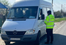 Cetățean bulgar depistat la frontieră cu permis auto fals