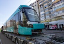 Un nou tramvai modern a sosit, astăzi, la Galați