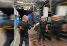 Șofer de autocar cu permisul suspendat, depistat la volan