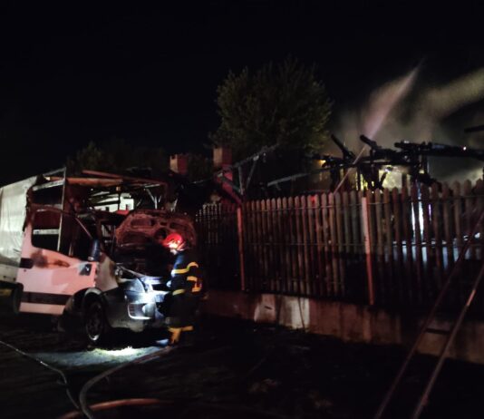 Incendiu violent la un restaurant din Galați