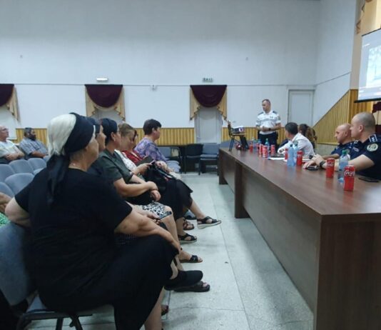 Inspectoratul de Poliție Județean, în dialog cu cetățenii pentru o comunitate mai sigură
