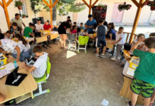 Teatru de păpuși altfel, creat de și pentru elevii Școlii Gimnaziale din Vlădești