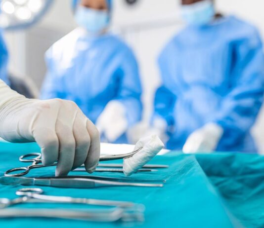 Premieră la Spitalul de Copii din Galați: medicii ortopezi au tratat o fractură cu un material revoluționar