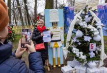 Școala nr. 11 „Mihail Sadoveanu” a câștigat concursul de împodobit brazi