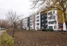 Iată cum arată acum blocul E5 din Țiglina II, după ce Primăria și asociația de proprietari și-au dat mâna pentru modernizare