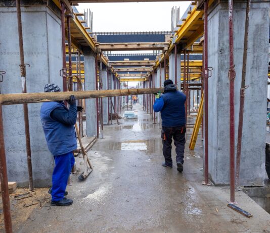 O creșă nouă se ridică în Micro 13, în zona blocurilor ANL