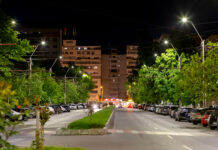 Iluminat cu becuri LED pe 18 străzi din municipiul Galați