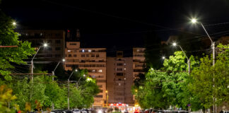 Iluminat cu becuri LED pe 18 străzi din municipiul Galați