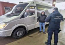 Depistat la volanul unui autoturism, deşi nu avea acest drept