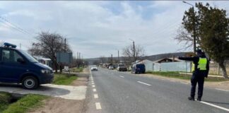 Depistat la volanul unui autocamion, deşi nu avea acest drept