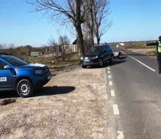 Bărbat depistat în trafic cu permis necorespunzător pentru conducerea unui ansamblu rutier