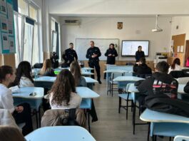 Dialog deschis cu elevii despre riscurile consumului de droguri