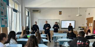 Dialog deschis cu elevii despre riscurile consumului de droguri