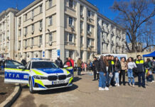 Polițiștii gălățeni, alături de oameni, de Ziua Poliției Române