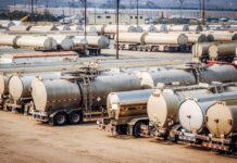 Transportator de carburanți, amendat pentru încălcarea legislației de mediu