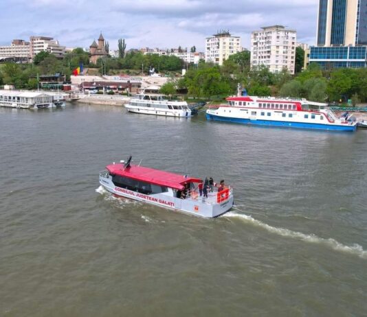 Plimbări pe Dunăre cu nava ”Camelia”. PROGRAM