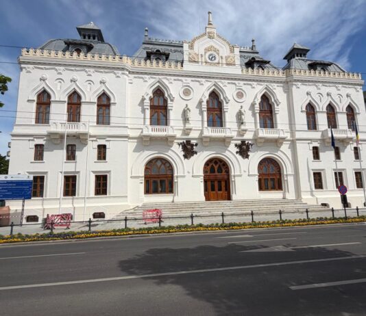 Au fost finalizate lucrările de reabilitare și restaurare a Palatului Administrativ