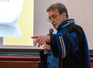 Fondatorul Facultății de Medicină din Galați a primit astăzi titlul de Profesor Emerit