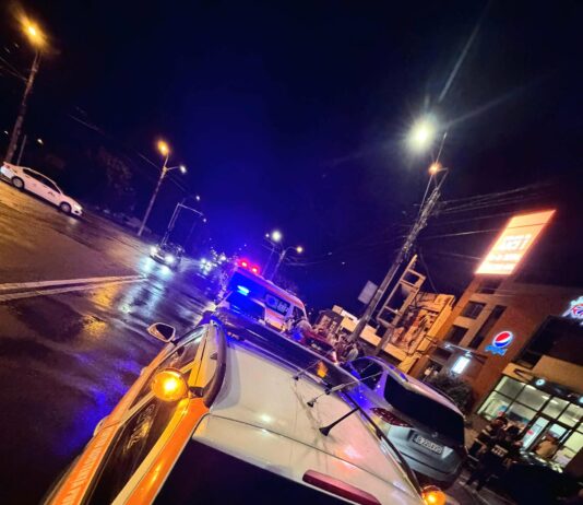 Șofer căutat de Poliția Rutieră, după ce a provocat un accident grav și a fugit de la fața locului