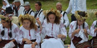 Sărbătoarea Iei la Muzeul Satului din Pădurea Gârboavele