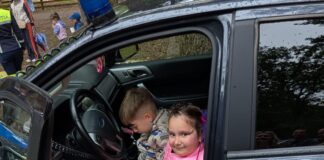 Polițiștii gălățeni au sărbătorit Ziua Copilului alături de cei mici, în mijlocul naturii