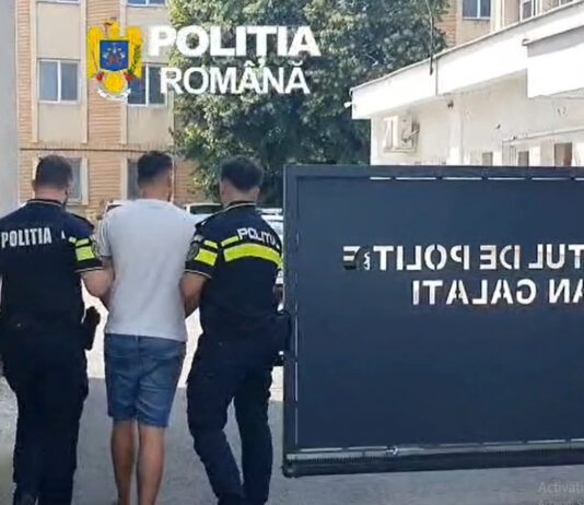 Angajatul unei spălătorii auto a furat mașina unui client și a intrat cu ea în șanț