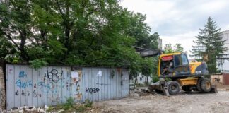 Cartiere în schimbare. Primăria demolează garajele din Mazepa I
