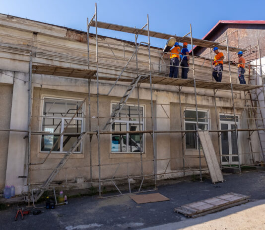 Primăria înființează un centru de îngrijiri paliative la Maternitatea „Buna Vestire”. Au început lucrările