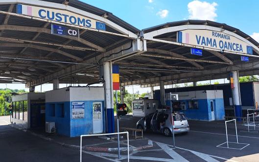 Permis de conducere fals cu însemnele autorităţilor poloneze, descoperit la frontieră