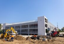 Parcarea supraetajată din Micro 21 – „modernă, aspectuoasă, dar mai ales utilă”