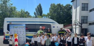 Educația rutieră începe din copilărie. Polițiști alături de copii din mediul rural