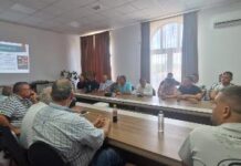 Polițiștii, în dialog cu cetățenii pentru o comunitate mai sigură