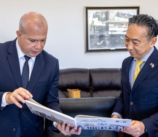 Ambasadorul Japoniei, în vizită la Primăria Galați