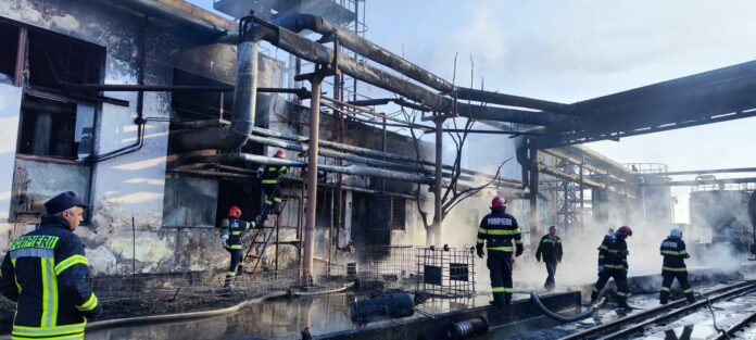 Pompieri incendiu