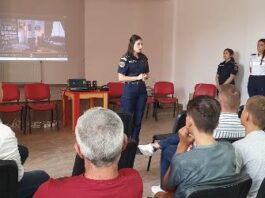 Polițiștii gălățeni în dialog cu cetățenii pentru o comunitate mai sigură