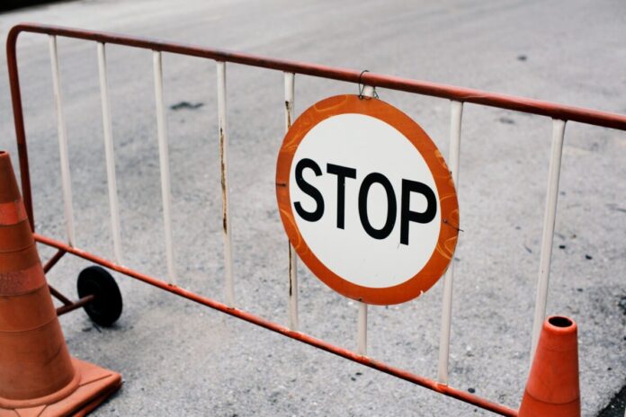 restrictii